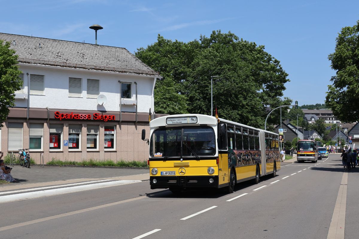 Stuttgart, Mercedes-Benz O305G # 7453; Siegen — 130 Jahre erste Motor-Omnibus-Linie (Deuz-Netphen-Siegen)