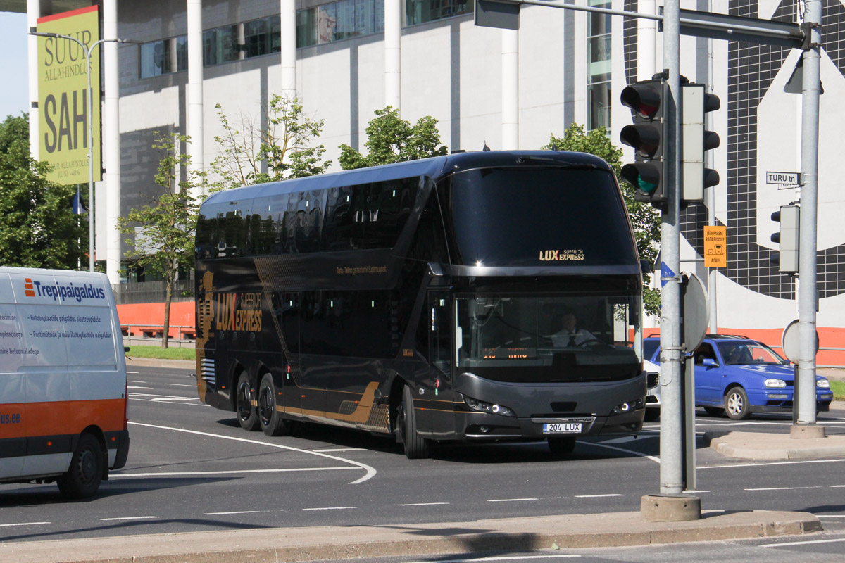 Tallinn, Neoplan N1222/3L Skyliner # 204 LUX