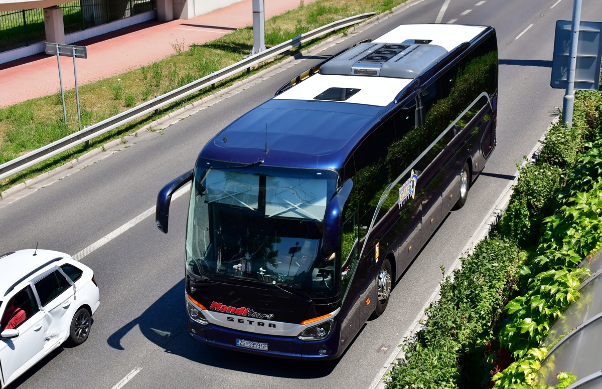 Zagreb, Setra S415GT-HD # ZG 5959-GF
