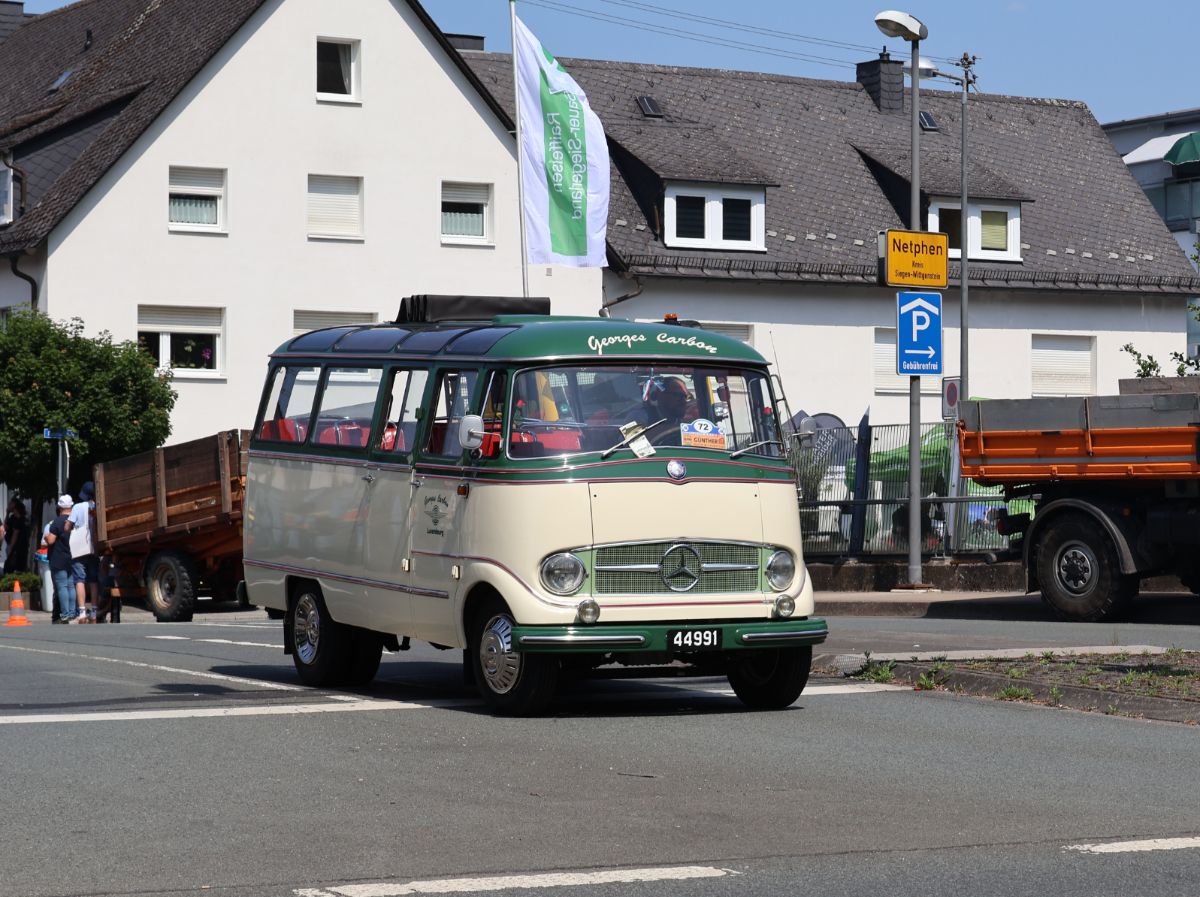 Luxembourg-ville, Mercedes-Benz O319 # 44991; Siegen — 130 Jahre erste Motor-Omnibus-Linie (Deuz-Netphen-Siegen)