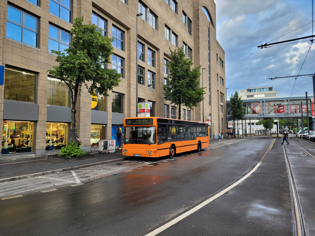 Gelsenkirchen, MAN A10 NL222 # GE-VR 221