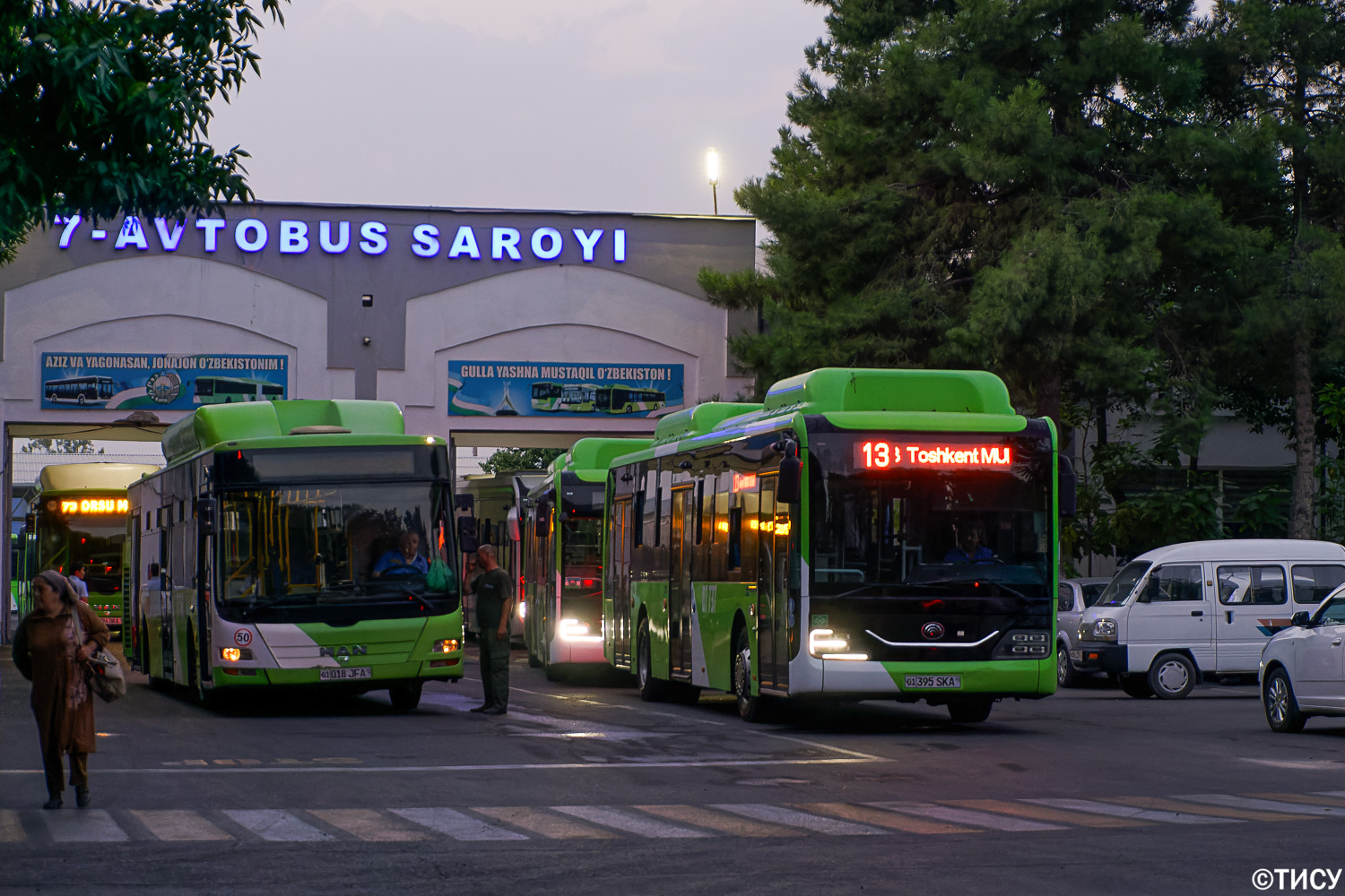 Tashkent, Gemilang (MAN A22 Lion's City NL313F) # 07168; Tashkent, Yutong ZK6126HG (CNG) # 07737