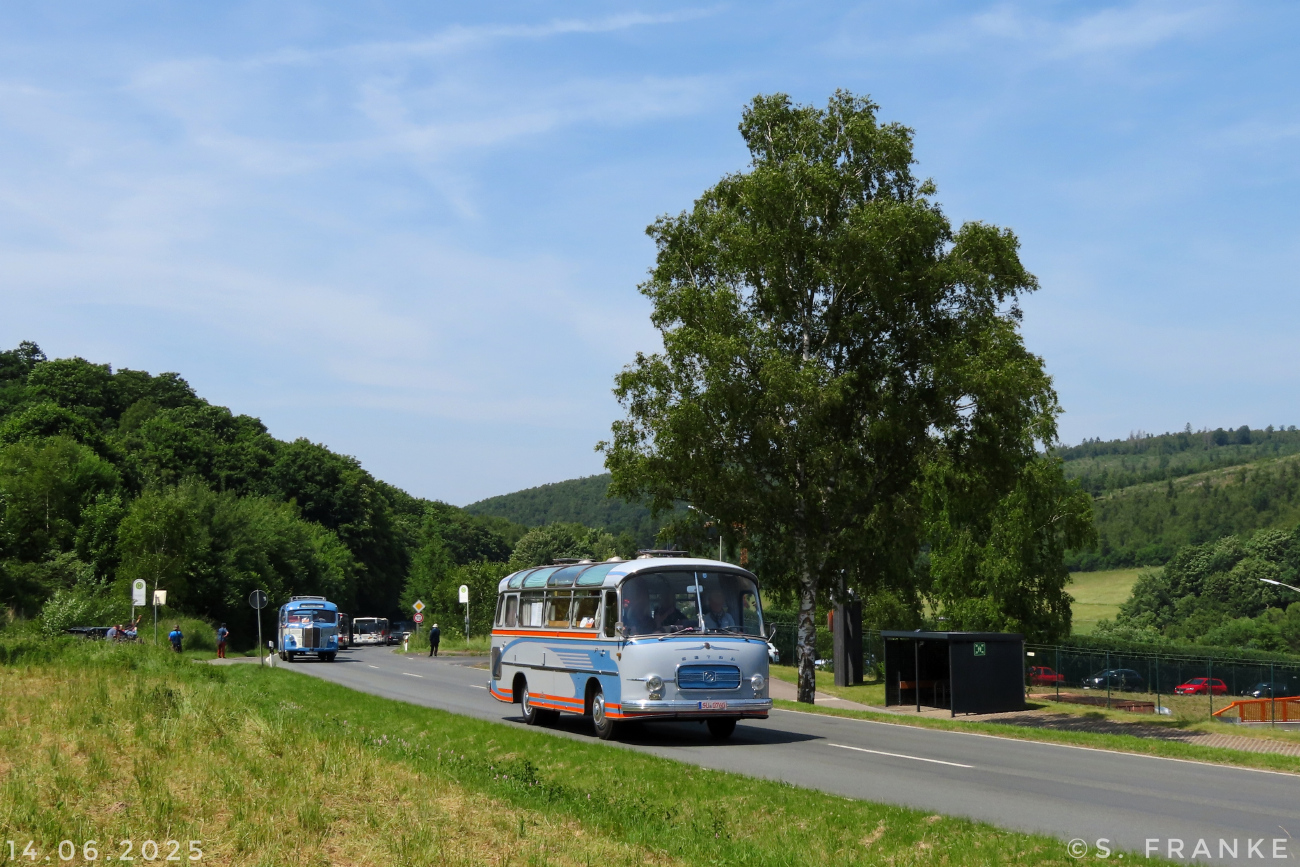 Siegburg, Setra S9 # SU-0760; Siegen — 130 Jahre erste Motor-Omnibus-Linie (Deuz-Netphen-Siegen)