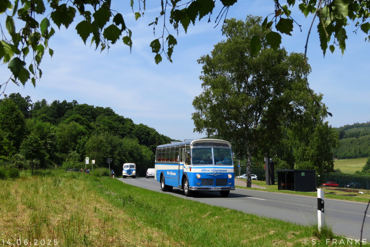Balingen, Frech-Hoch (FHS) nr. VS-YM 66H; Siegen — 130 Jahre erste Motor-Omnibus-Linie (Deuz-Netphen-Siegen)