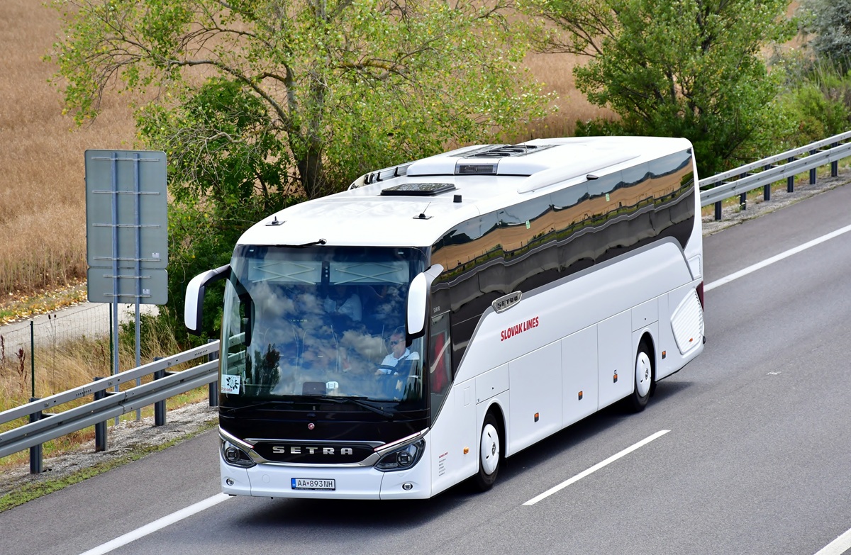 Bratislava, Setra S516HD/2 # AA-893NH