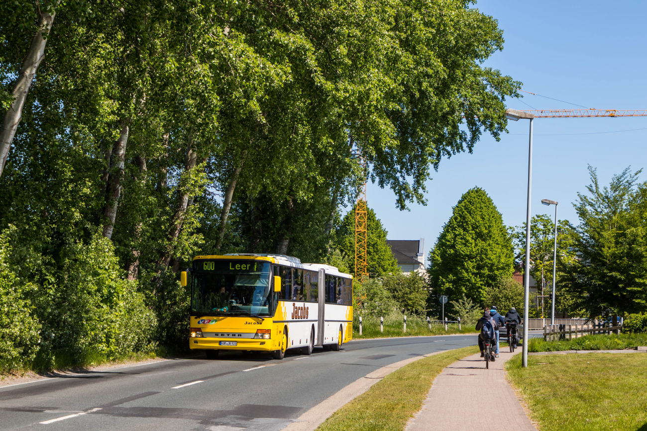 Aurich, Setra SG321UL # AUR-JB 920