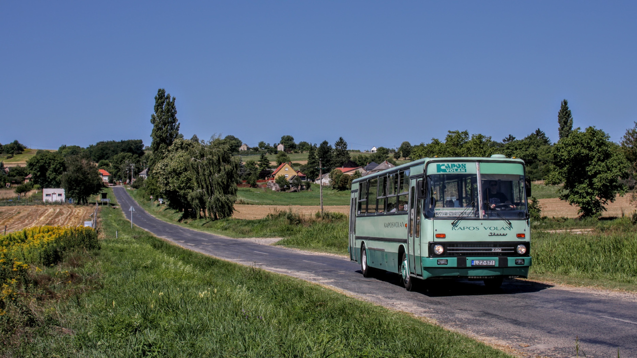 Budapest, Ikarus 260.32 # LZZ-571