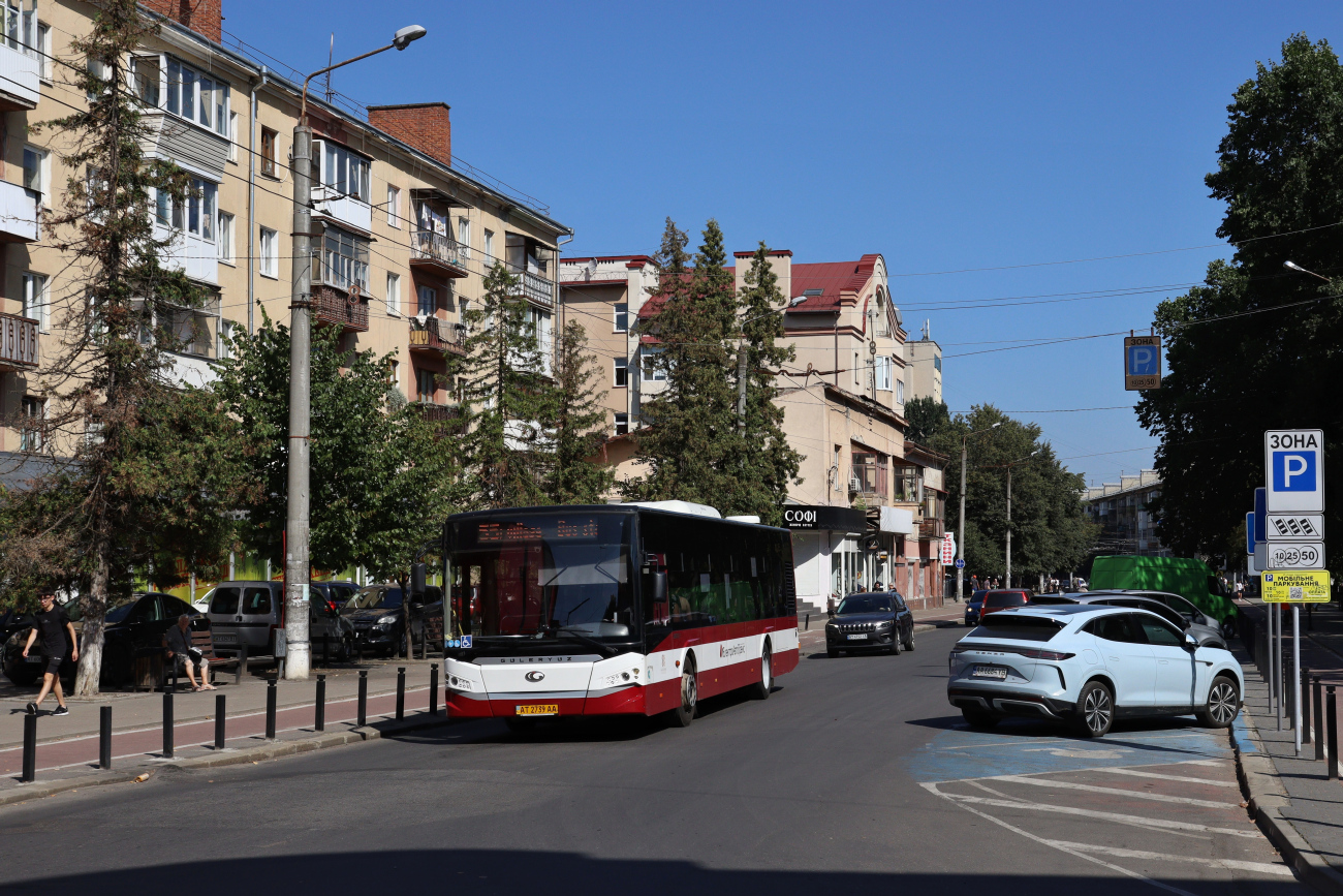 Ivano-Frankivsk, Güleryüz Cobra GD272 LF # АТ 2739 АА