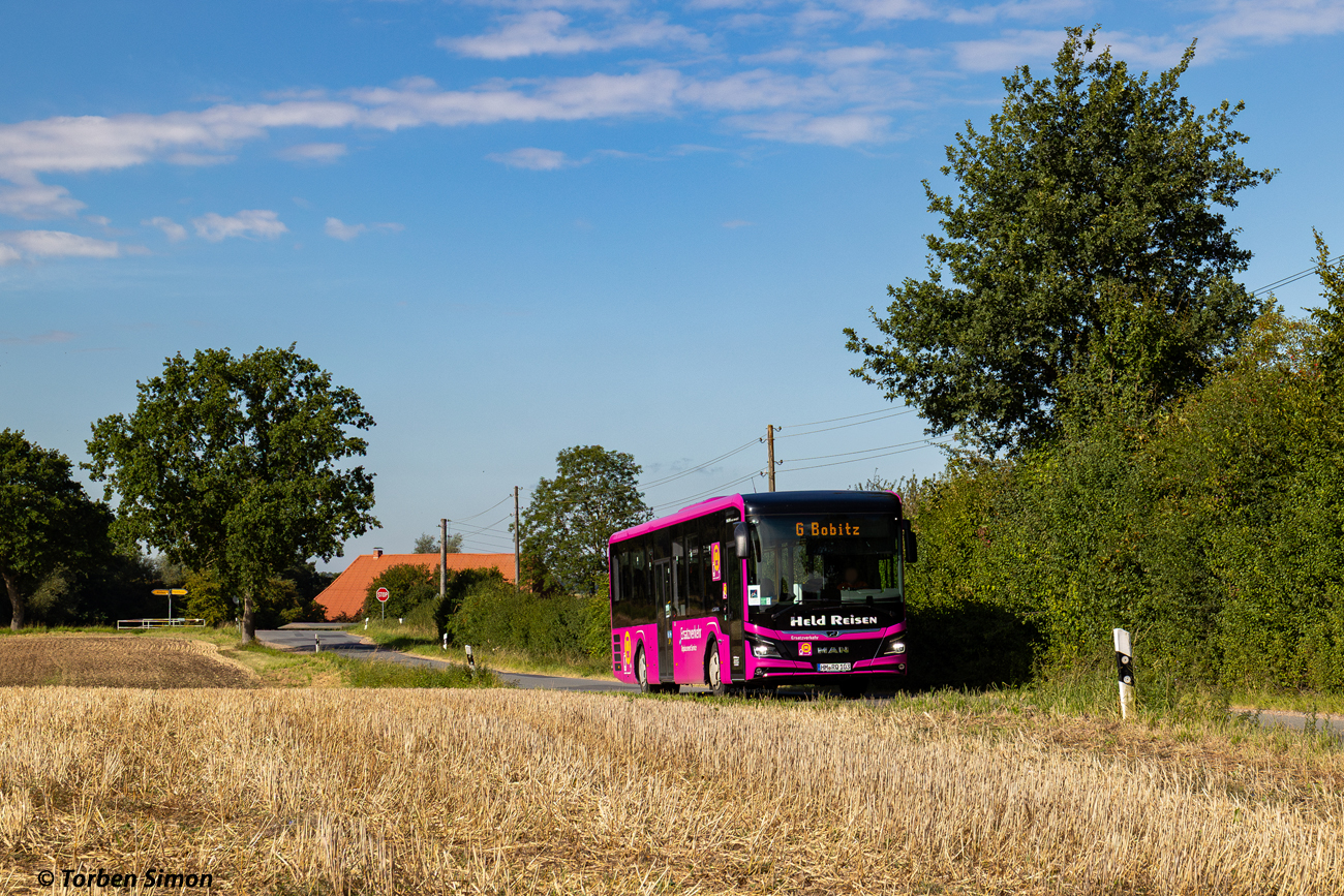 Hameln, MAN 42C Lion's Intercity Ü LE330 # HM-RQ 103; Potsdam — Ersatzverkehr der Generalsanierung Hamburg-Berlin 2025–2026