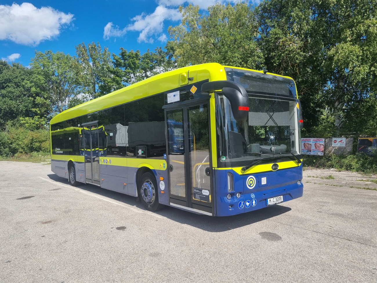 Munich, BYD eBus B12.b # M-C 3098