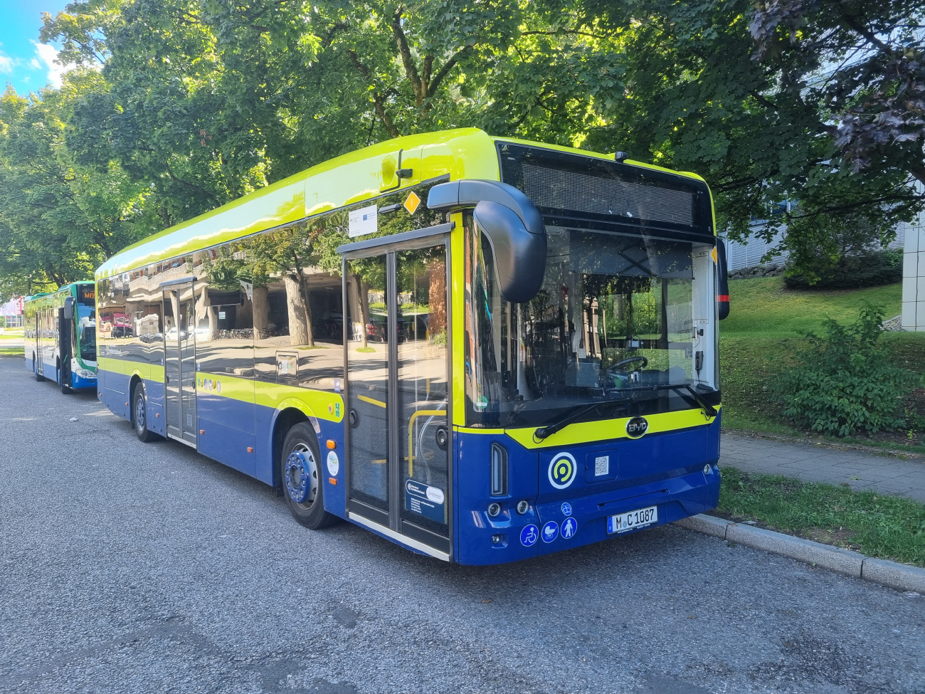 Munich, BYD eBus B12.b # M-C 1087