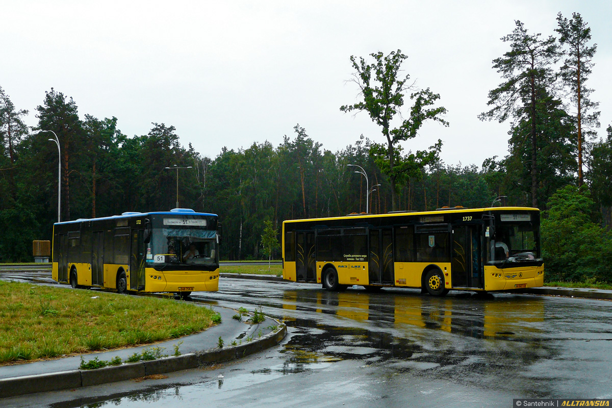 Kyiv, LAZ A183 CityLAZ 12LF # 1722; Kyiv, LAZ A183 CityLAZ 12LF # 1737; Kyiv — ---