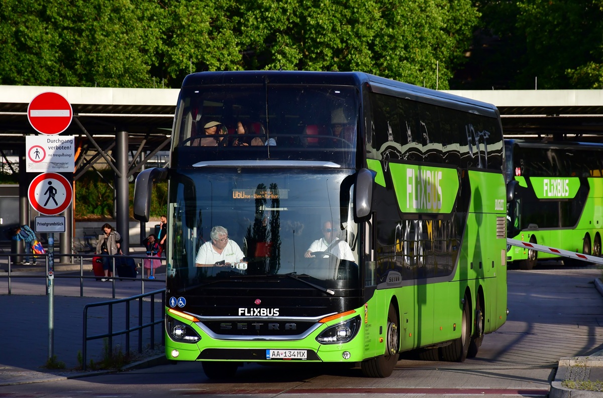 Bratislava, Setra S531DT # 80414