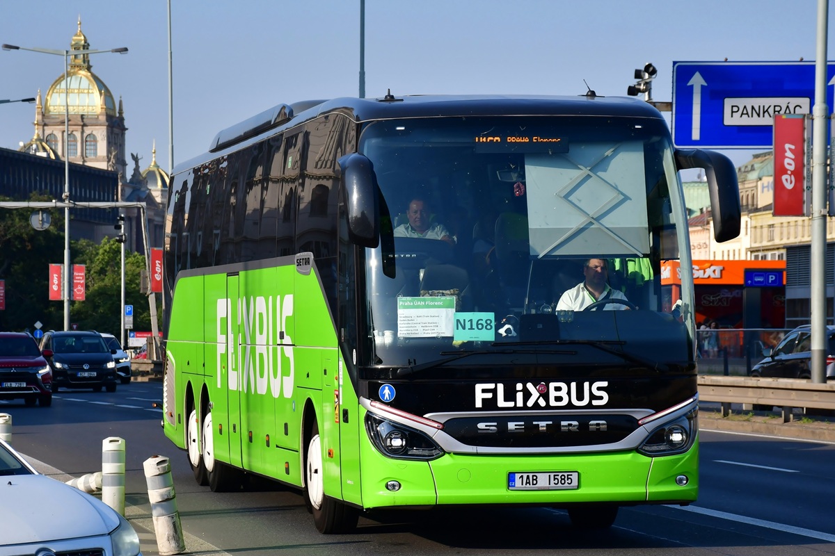 Prague, Setra S517HD # 1AB I585