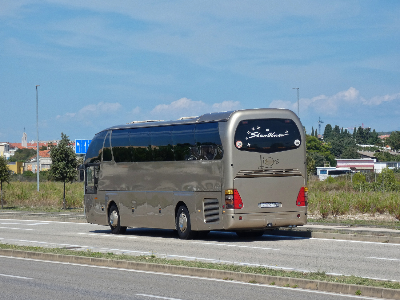 Zadar, Neoplan N516SHD Starliner # ZD 270-HH