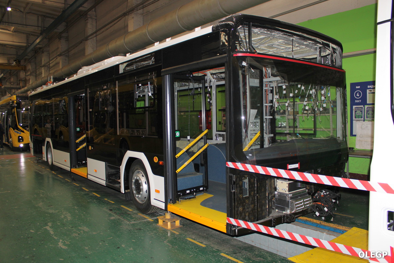 Minsk, BKM Е350 # [Е350-001]; Minsk — "Belkommunmash" car plant