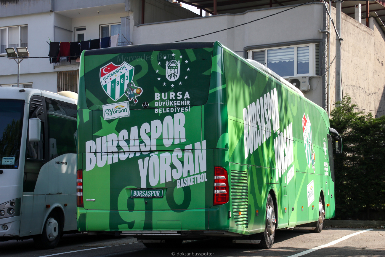 Buses of sport clubs and national teams