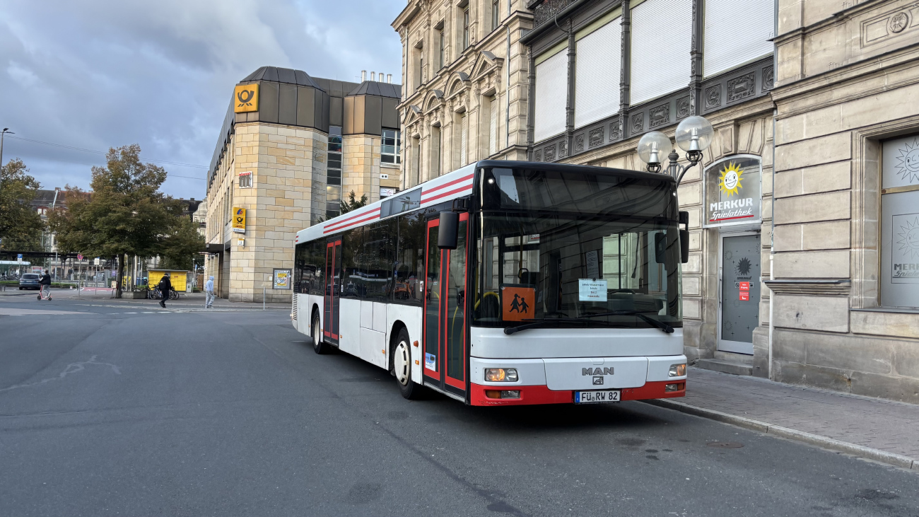 Fürth, MAN A21 NL263 # FÜ-RW 82
