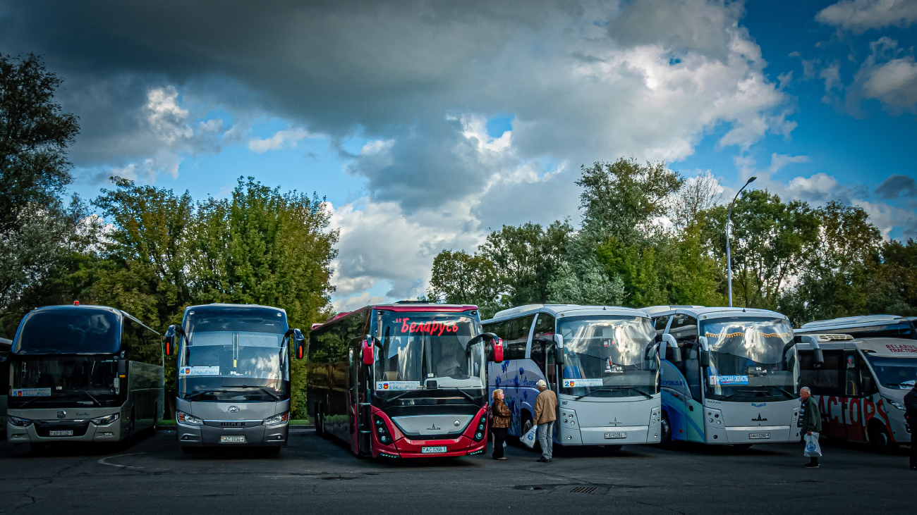 Brest, Higer KLQ6128LQ # АС 1934-1; Brest, MAZ-350.047 # 972