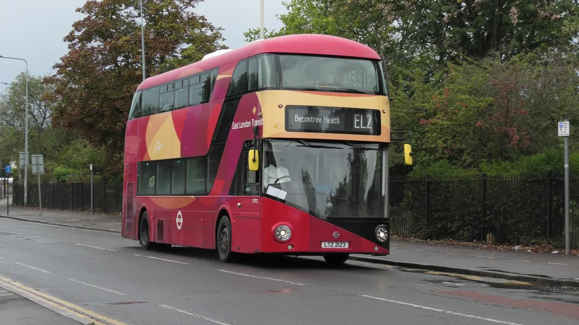 London, Wright New Bus for London # LT923