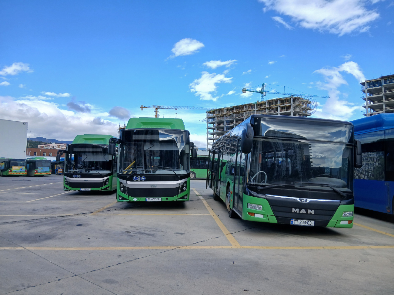 Tbilisi, MAN A47 Lion's City M NL293-10,5 # TT-233-CB; Tbilisi, BMC Procity II 12 CNG # TT-667-CB; Tbilisi, BMC Procity II 12 CNG # TT-552-CB; Tbilisi — Bus Depot N2