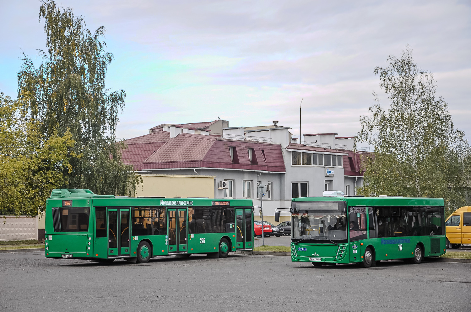 Klichev, MAZ-206.047 # 712; Bobruysk, MAZ-203.045 # 226