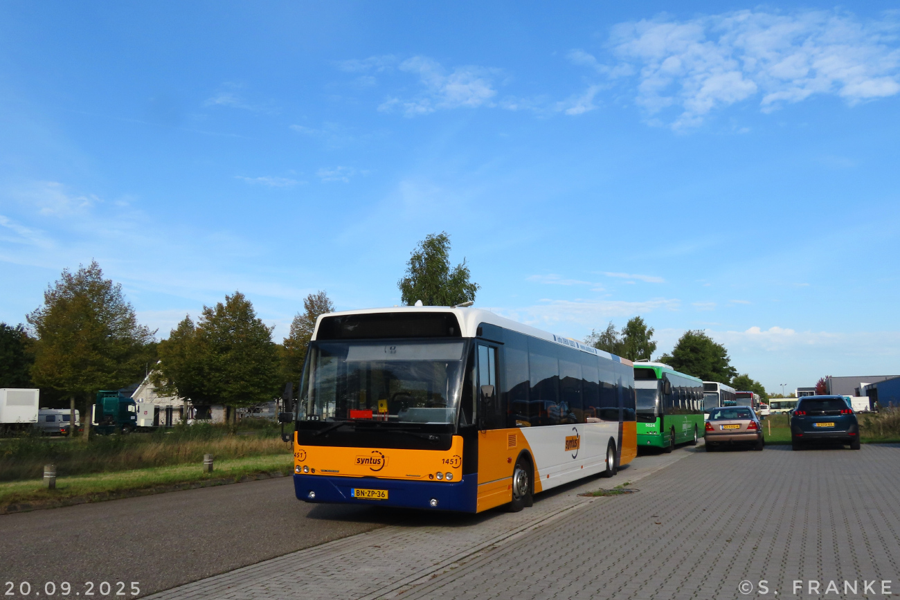 Leeuwarden, VDL Berkhof Ambassador 200 (ALE-120) # 1451; Leeuwarden — Openbaar Vervoer Collectie Nederland Open Day 2025