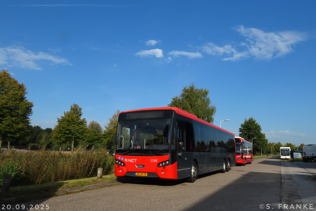 Leeuwarden, VDL Citea II XLE-137.360 # 5768; Leeuwarden — Openbaar Vervoer Collectie Nederland Open Day 2025