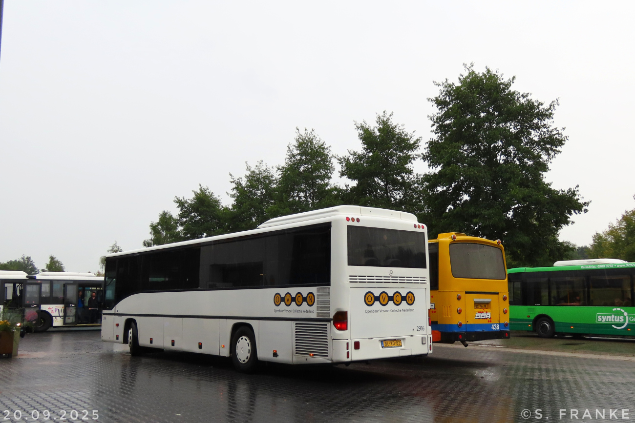 Leeuwarden, Mercedes-Benz O550 Integro I # 2916; Leeuwarden, Den Oudsten # 438; Leeuwarden — Openbaar Vervoer Collectie Nederland Open Day 2025