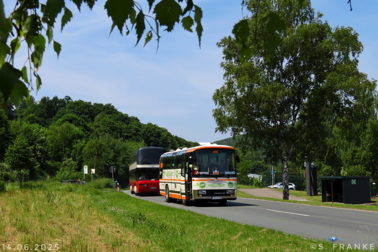 Dingolfing, Neoplan N212H Jetliner # LAN-KA 80H; Siegen — 130 Jahre erste Motor-Omnibus-Linie (Deuz-Netphen-Siegen)