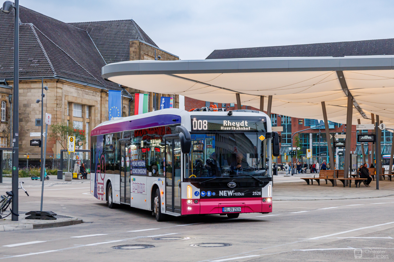Mönchengladbach, BYD eBus B12.b # 2526