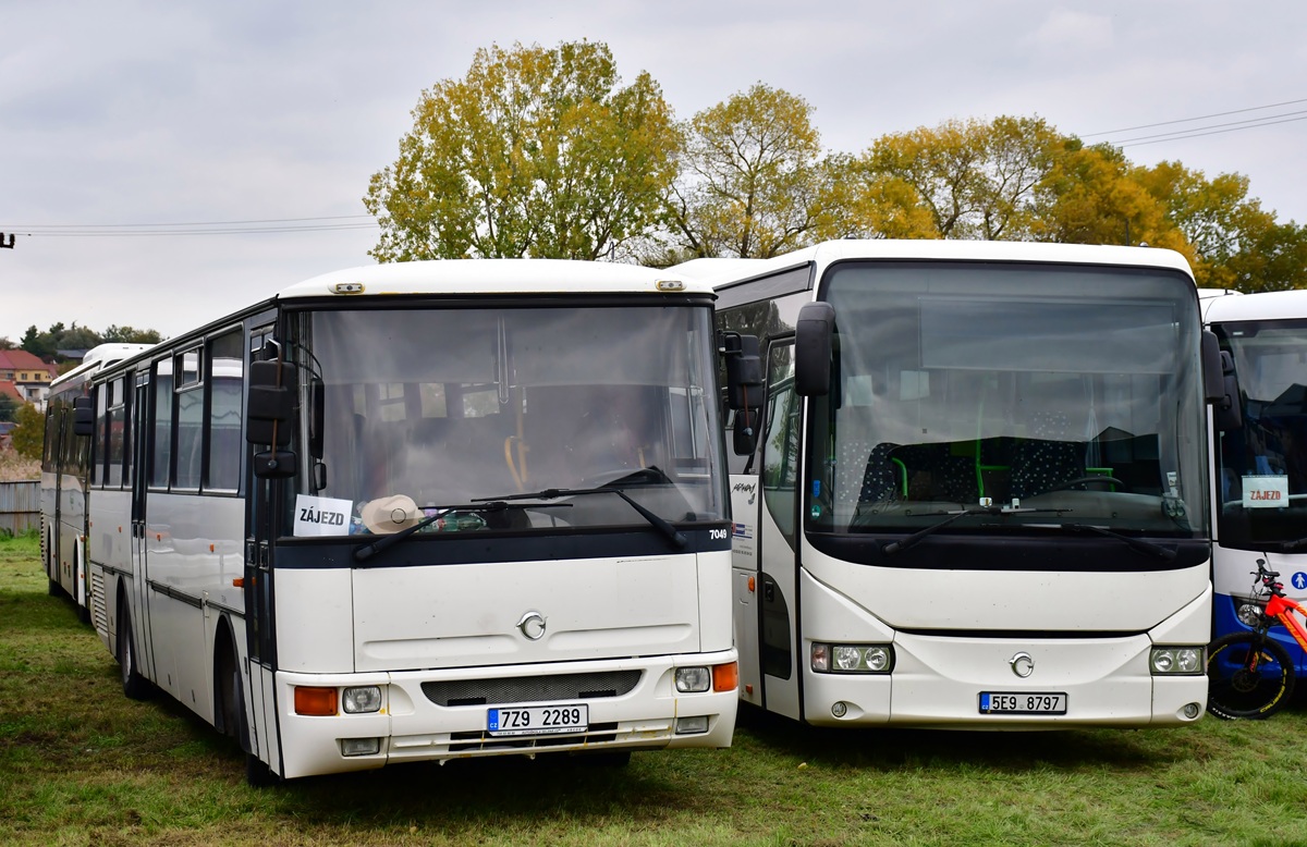 Vsetín, Karosa C955.1071 Récréo # 7Z9 2289; Ústí nad Orlicí, Irisbus Arway 12M # 5E9 8797