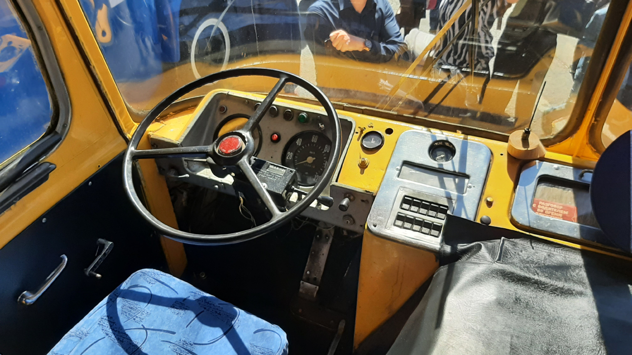 Saint Petersburg, LiAZ-677M # 8081