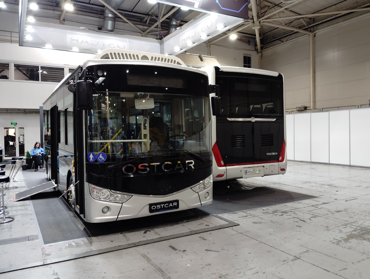 Kyiv, Ankai # АА 0742 УD; Kyiv, Zhongtong # АА 6357 УВ; Kyiv — Miscellaneous photos