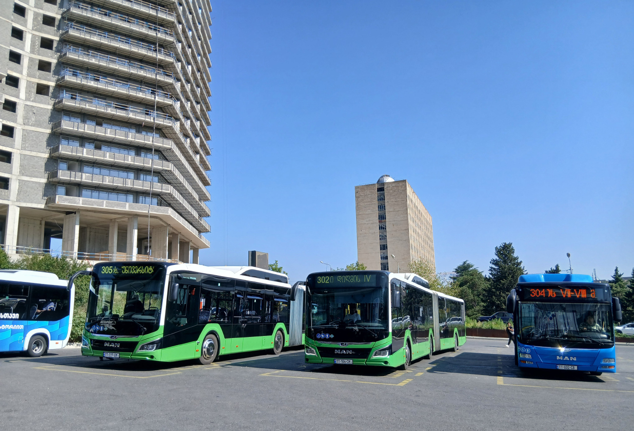 Tbilisi, MAN 18G Lion's City NG320 # TT-227-CM; Tbilisi, MAN 18G Lion's City NG320 # TT-104-CM; Tbilisi, MAN A21 Lion's City NL313 CNG # TT-032-CB