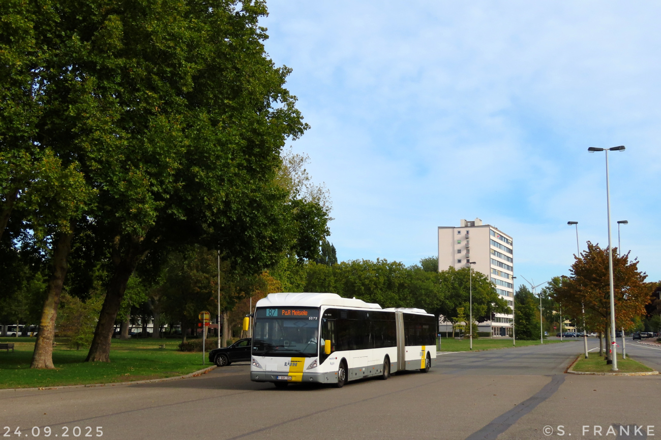 Antwerp, Van Hool New AG300 # 5573
