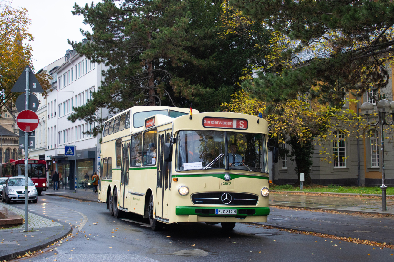 Essen, Ludewig Anderthalbdecker (Mercedes-Benz) # 3902